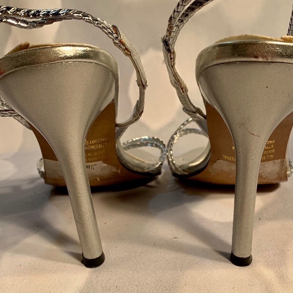 WILD ROSE SILVER DRESS SANDALS 4” HEELS 7.5 - Picture 5 of 8
